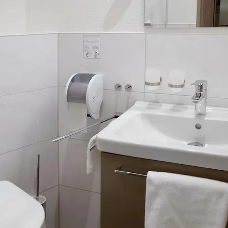 Ziegler & Restaurant 3* לינדאו