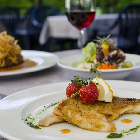 Ziegler & Restaurant