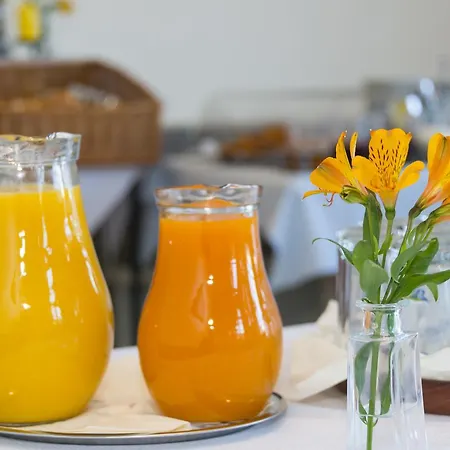 מלון Ziegler & Restaurant 3*